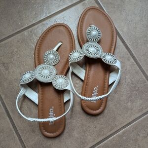 Women's Junior's White embellished Sandals sz 8